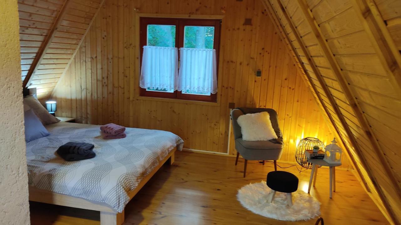 Kuca Za Odmor "Med Strmci" Villa Zlobin Eksteriør billede
