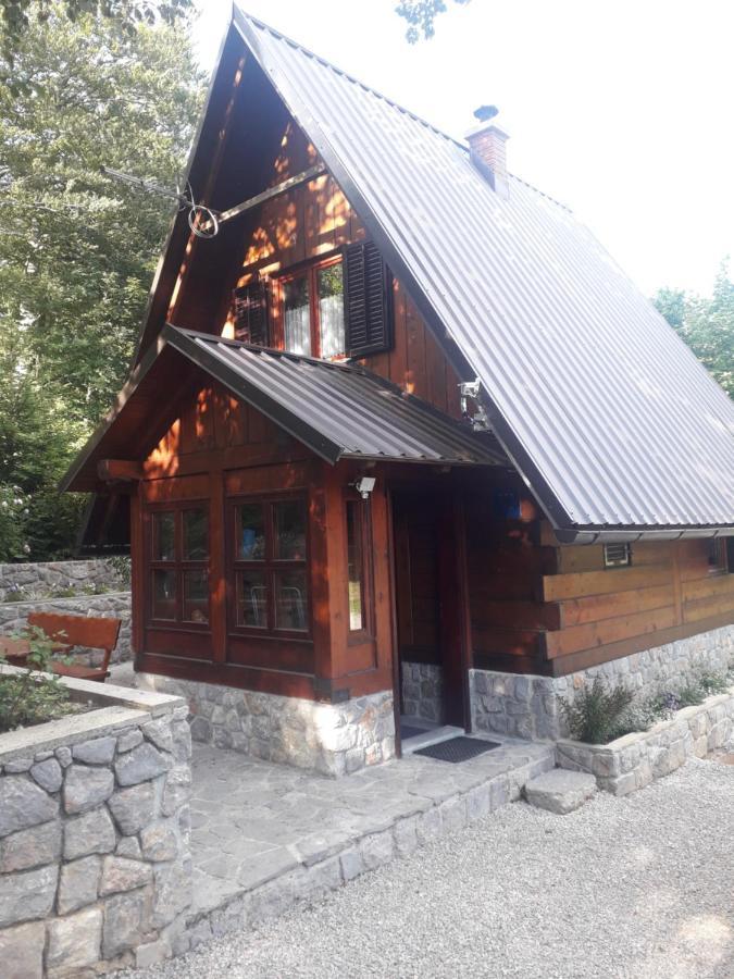 Kuca Za Odmor "Med Strmci" Villa Zlobin Eksteriør billede