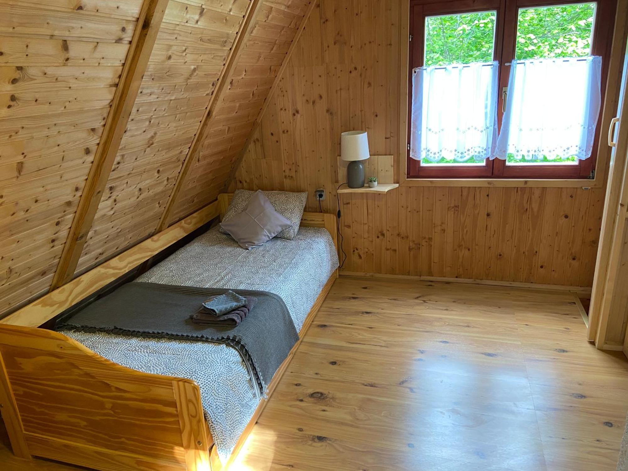 Kuca Za Odmor "Med Strmci" Villa Zlobin Eksteriør billede